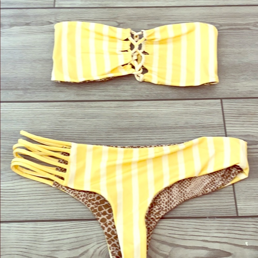 BRAND NEW ACACIA FOR SELL ON MY PAGE ONLY 70$$